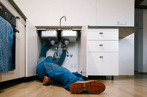 Professional Drain Cleaning technician working in Unionville, TN